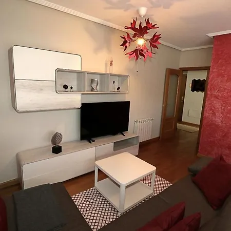 דירה Apartamento , Wifi Y Garaje Cerca Del Centro