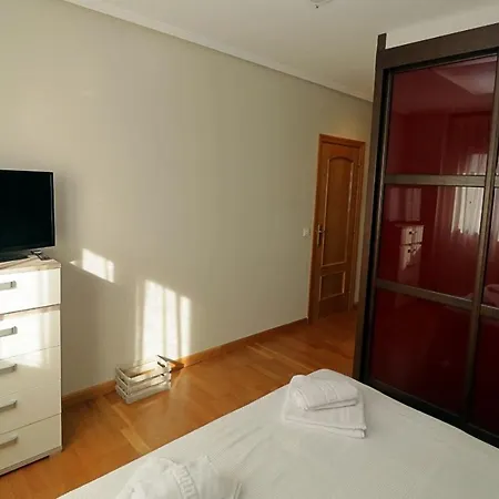 Apartamento , Wifi Y Garaje Cerca Del Centro 奥维耶多